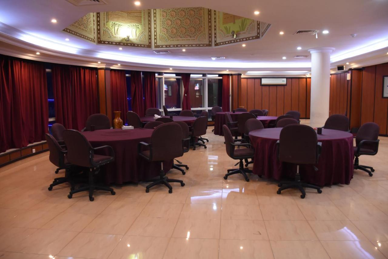 Florida Inn Hotel Najran Exteriör bild
